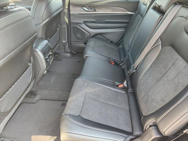 2026 Jeep Grand Cherokee L Altitude 4x4