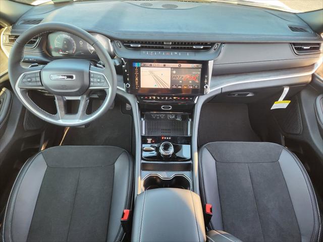 2026 Jeep Grand Cherokee L Altitude 4x4