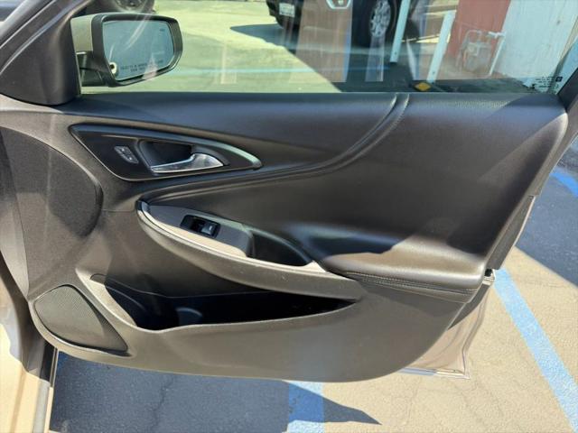 2022 Chevrolet Malibu FWD LT