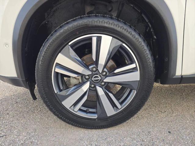 2023 Nissan Rogue SL Intelligent AWD