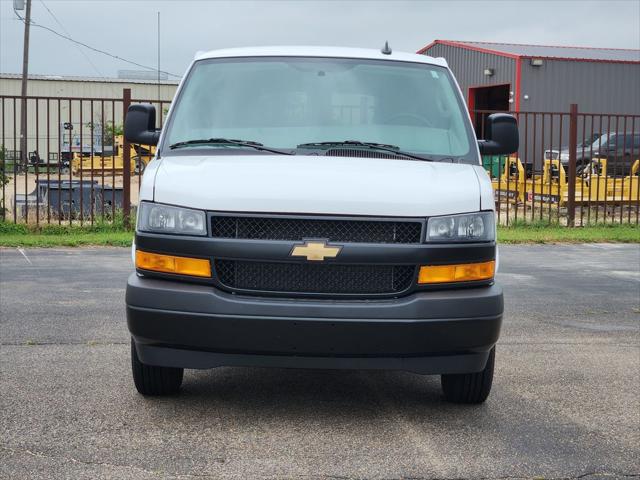 2025 Chevrolet Express Passenger RWD 3500 Extended Wheelbase LS