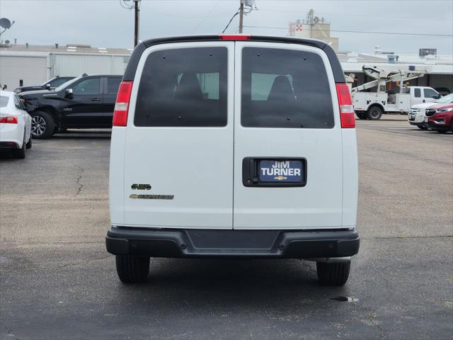 2025 Chevrolet Express Passenger RWD 3500 Extended Wheelbase LS