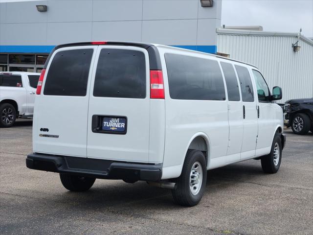 2025 Chevrolet Express Passenger RWD 3500 Extended Wheelbase LS