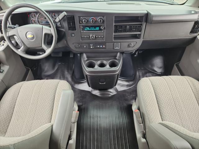 2025 Chevrolet Express Passenger RWD 3500 Extended Wheelbase LS