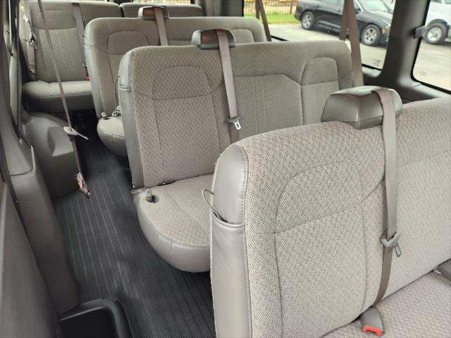 2025 Chevrolet Express Passenger RWD 3500 Extended Wheelbase LS