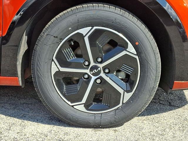 2023 Kia Niro SX