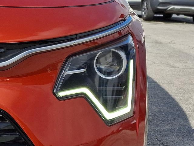 2023 Kia Niro SX