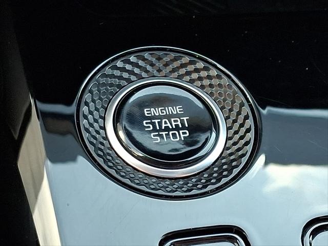 2023 Kia Niro SX