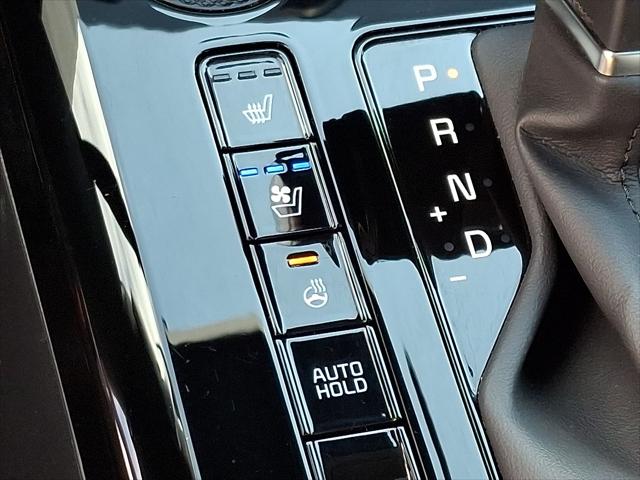 2023 Kia Niro SX