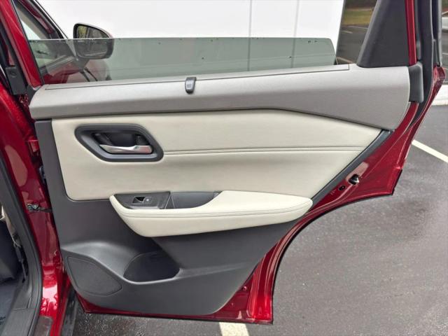 2023 Nissan Rogue SL FWD