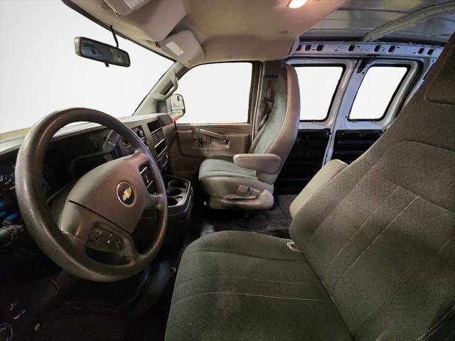 2022 Chevrolet Express Cargo Van RWD 2500 Regular Wheelbase WT