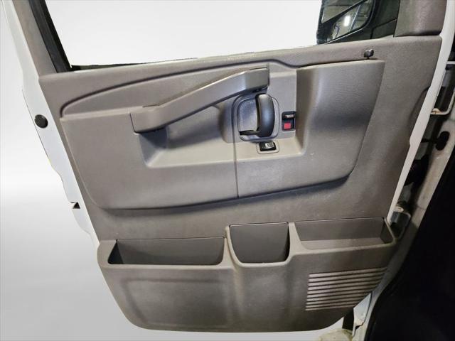 2022 Chevrolet Express Cargo Van RWD 2500 Regular Wheelbase WT