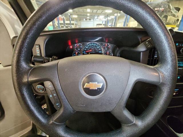 2022 Chevrolet Express Cargo Van RWD 2500 Regular Wheelbase WT