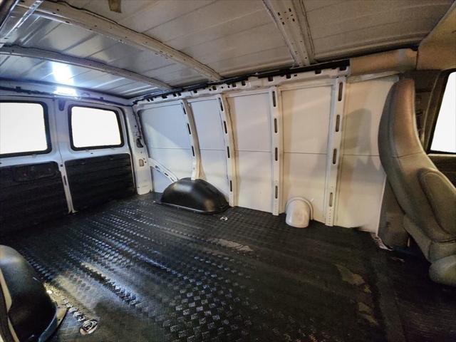 2022 Chevrolet Express Cargo Van RWD 2500 Regular Wheelbase WT