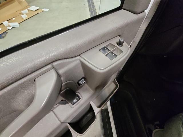 2022 Chevrolet Express Cargo Van RWD 2500 Regular Wheelbase WT