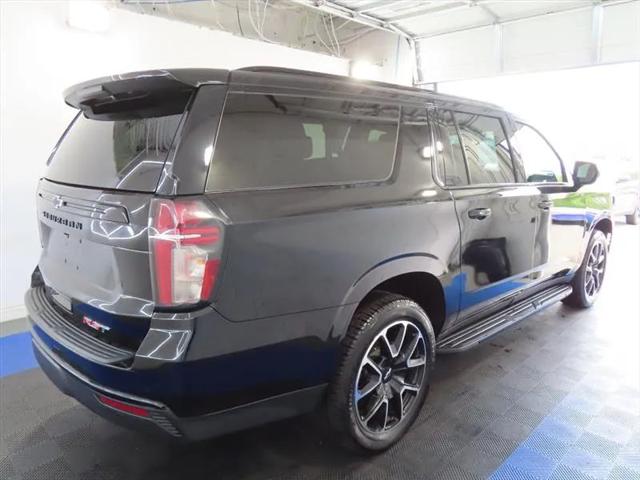 2023 Chevrolet Suburban RST
