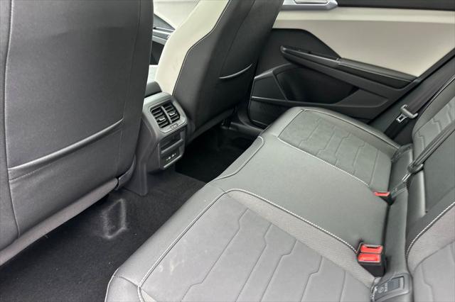 2026 Volkswagen Taos SE