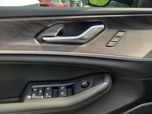 2026 Jeep Grand Cherokee Limited Reserve