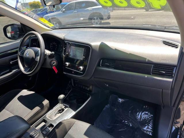 2020 Mitsubishi Outlander ES 2.4
