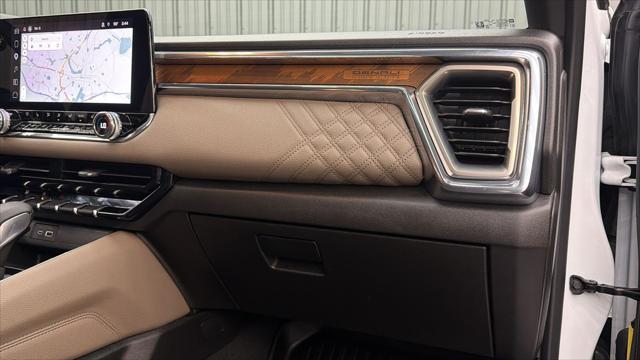 2025 GMC Canyon 4WD Denali