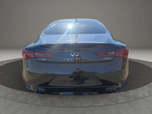 2017 INFINITI Q60 3.0t Red Sport 400