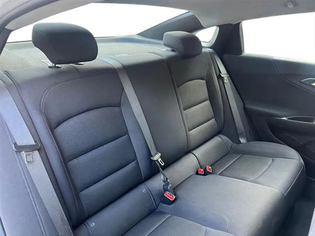 2022 Chevrolet Malibu FWD 1FL