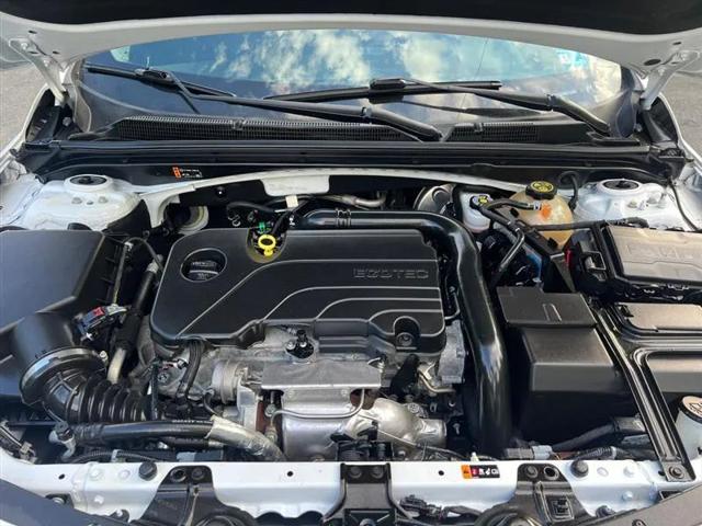 2022 Chevrolet Malibu FWD 1FL