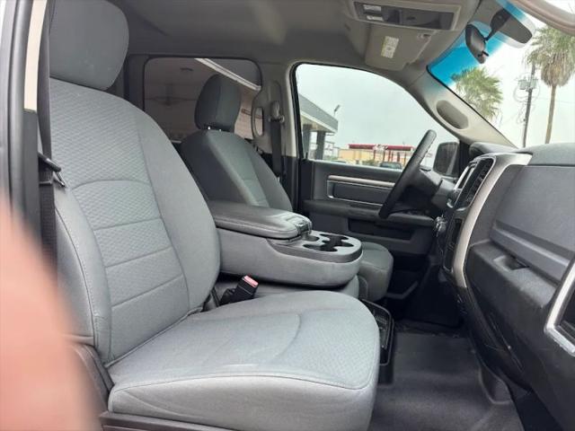2019 Ram 1500 Classic SLT Crew Cab 4x2 6'4" Box