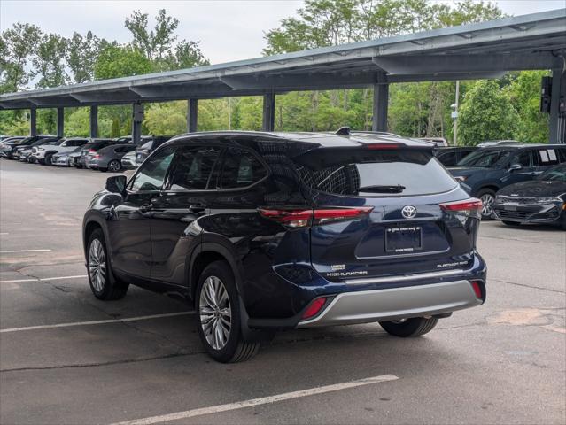 2025 Toyota Highlander Platinum