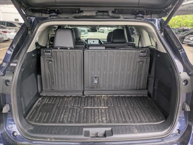2025 Toyota Highlander Platinum