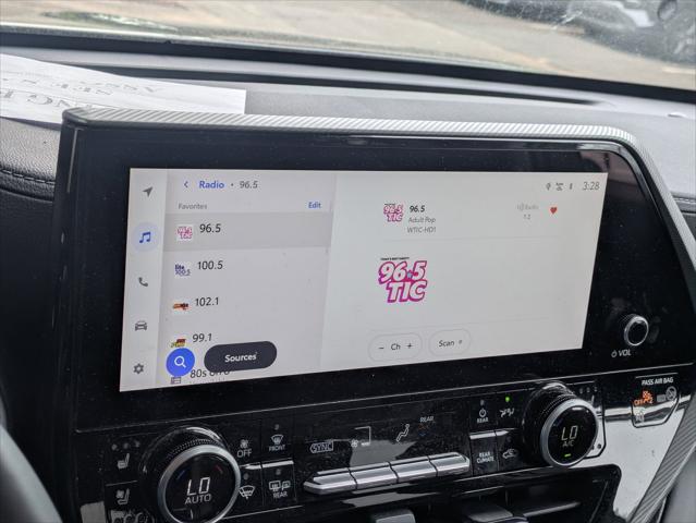 2025 Toyota Highlander Platinum
