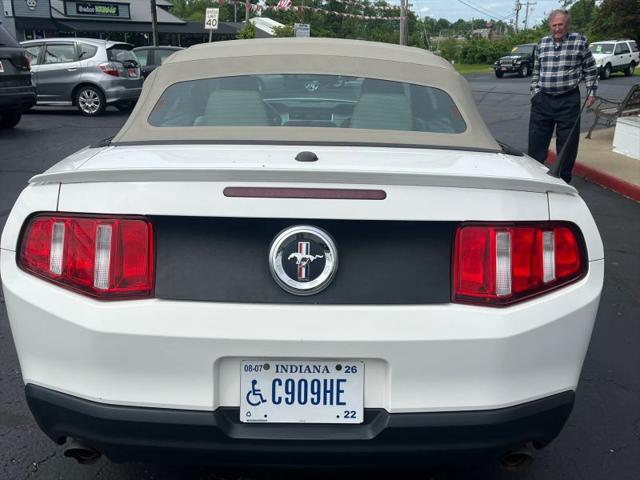 2012 Ford Mustang V6 Premium