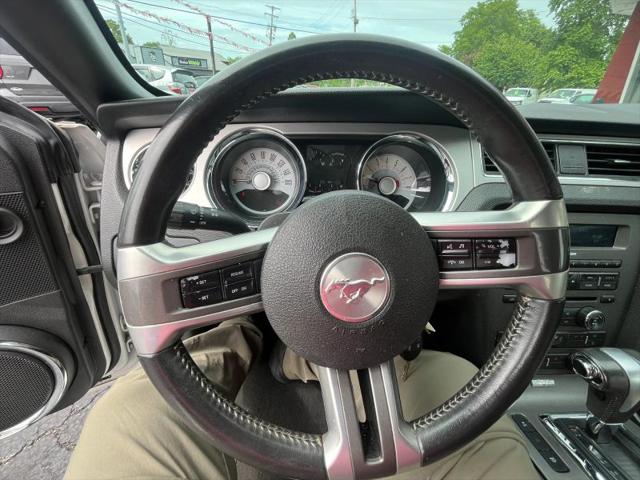 2012 Ford Mustang V6 Premium