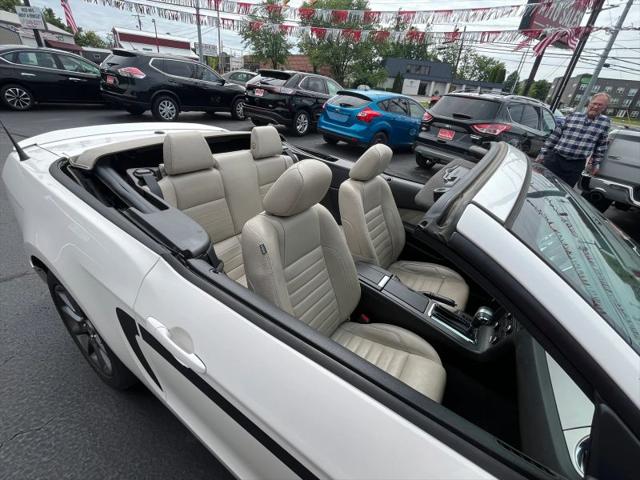 2012 Ford Mustang V6 Premium