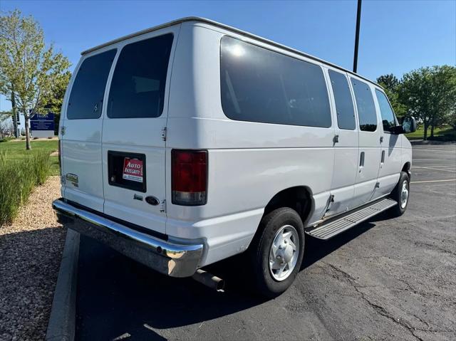 2013 Ford E-350 Super Duty XLT