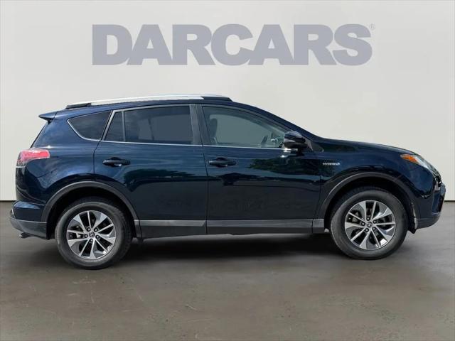 2017 Toyota RAV4 Hybrid XLE