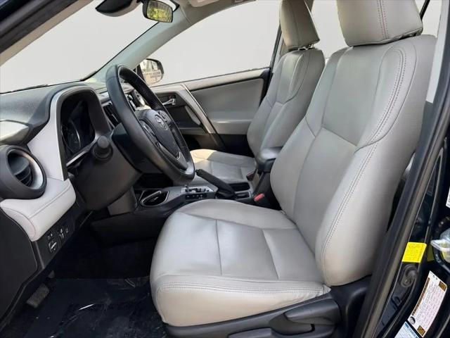 2017 Toyota RAV4 Hybrid XLE