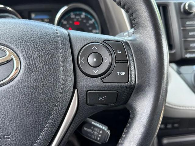 2017 Toyota RAV4 Hybrid XLE