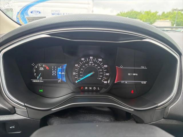 2020 Ford Fusion SE