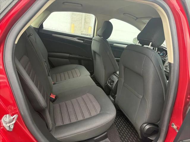 2020 Ford Fusion SE