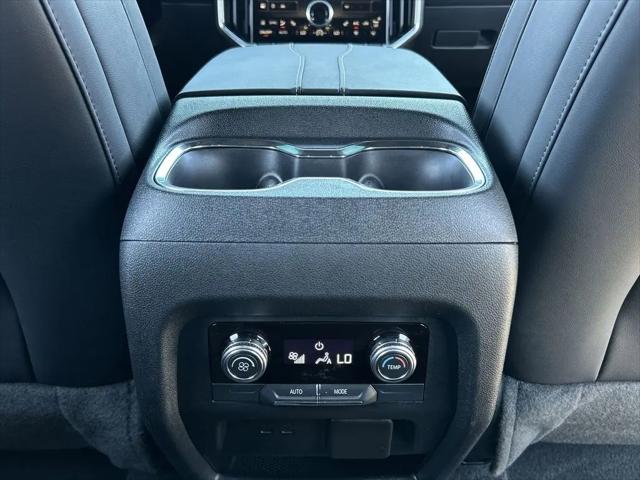 2024 GMC Acadia FWD Elevation