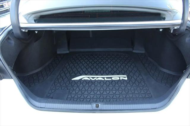 2019 Toyota Avalon Touring