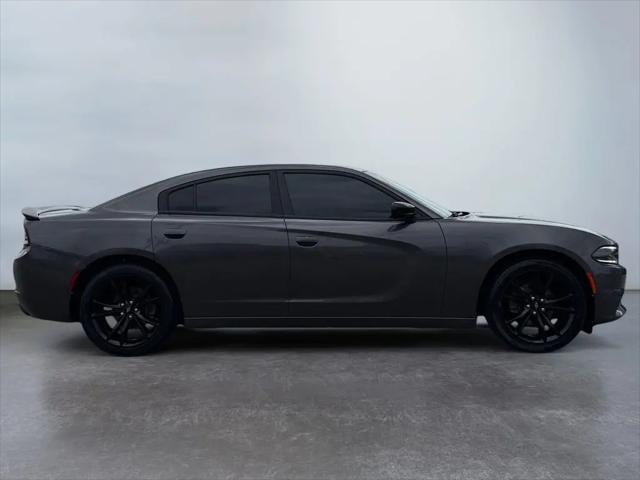 2018 Dodge Charger SXT RWD