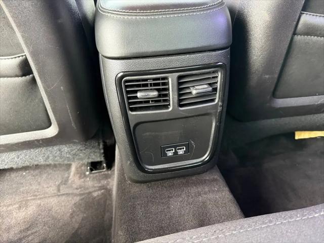 2018 Dodge Charger SXT RWD