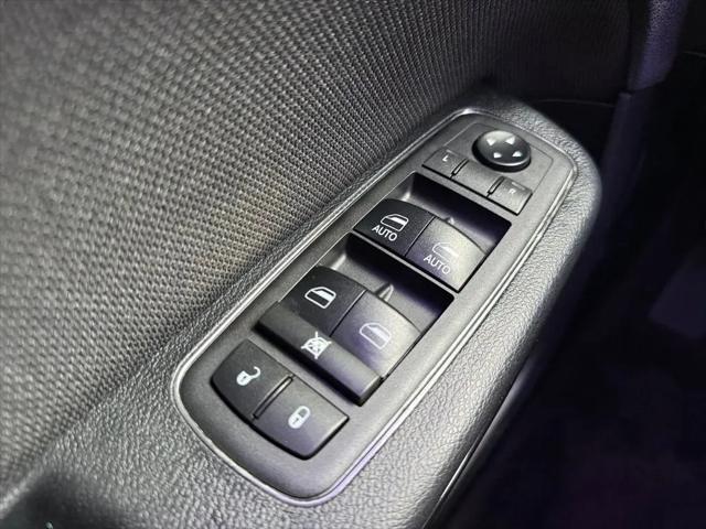 2018 Dodge Charger SXT RWD