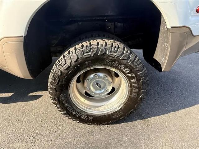2005 Ford F-350 LARIAT