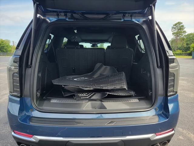 2026 Chevrolet Suburban Premier, RWD