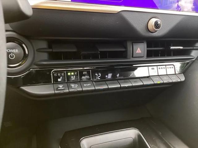 2025 Toyota Crown Signia Limited
