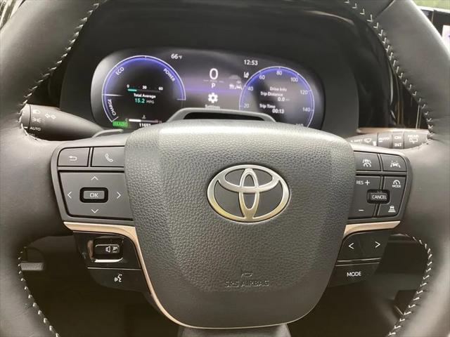 2025 Toyota Crown Signia Limited