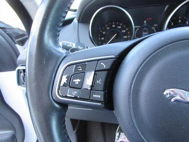 2017 Jaguar F-PACE 35t Prestige
